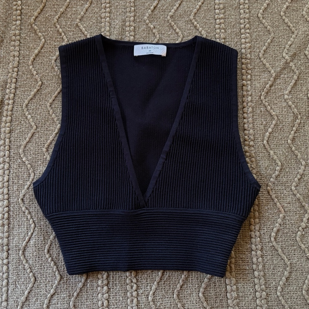 Babaton black ribbed knit sculpt crop top